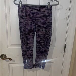 lululemon athletica women’s  Purple Patterned Leggings size small